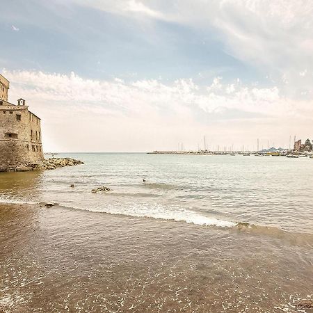 Awesome Apartment In Rapallo Ge With Kitchen SantʼAnna Eksteriør billede